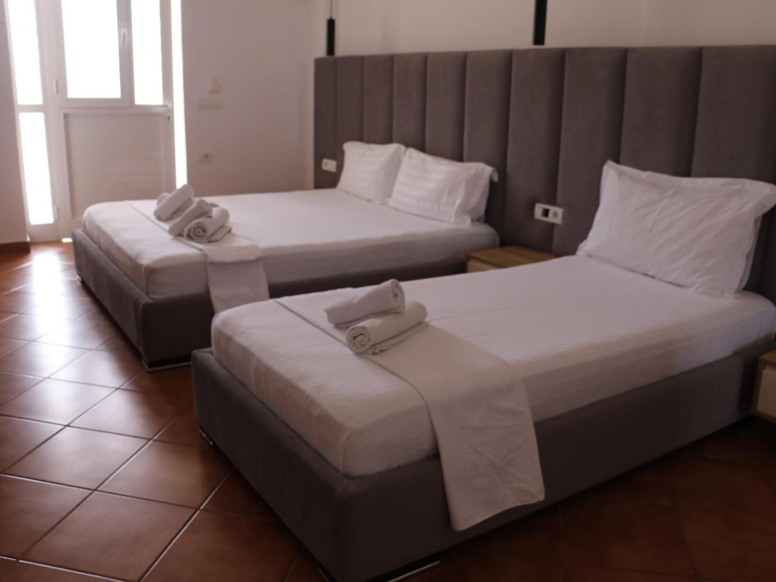 Velco Bb Himara Bed & Breakfast Exterior photo
